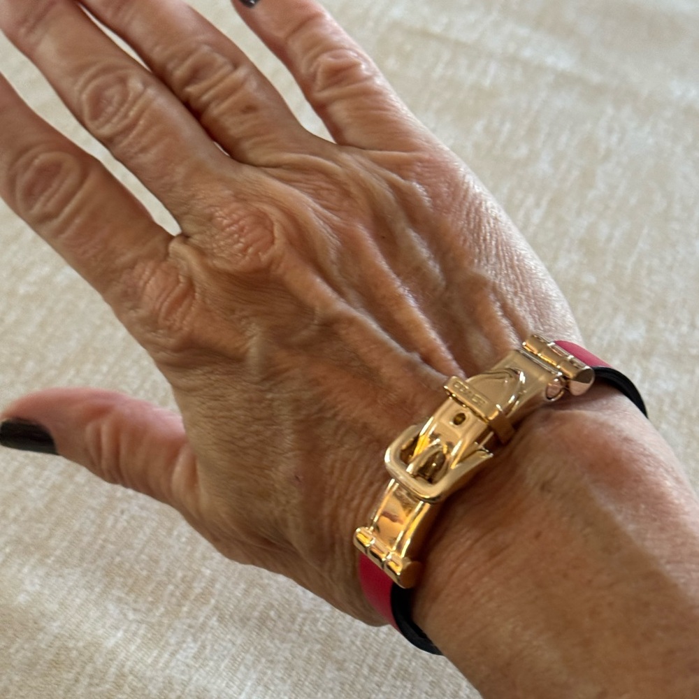 Coach Red Leather Gold Tone Buckle
Bracelet